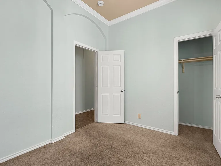 6819 Terra Rye — Photo 8