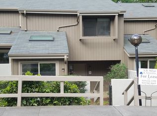 8 Waltham Pl, Chapel Hill, NC 27517