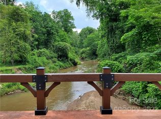 7 E Rambling Creek Dr, Tryon, NC 28782