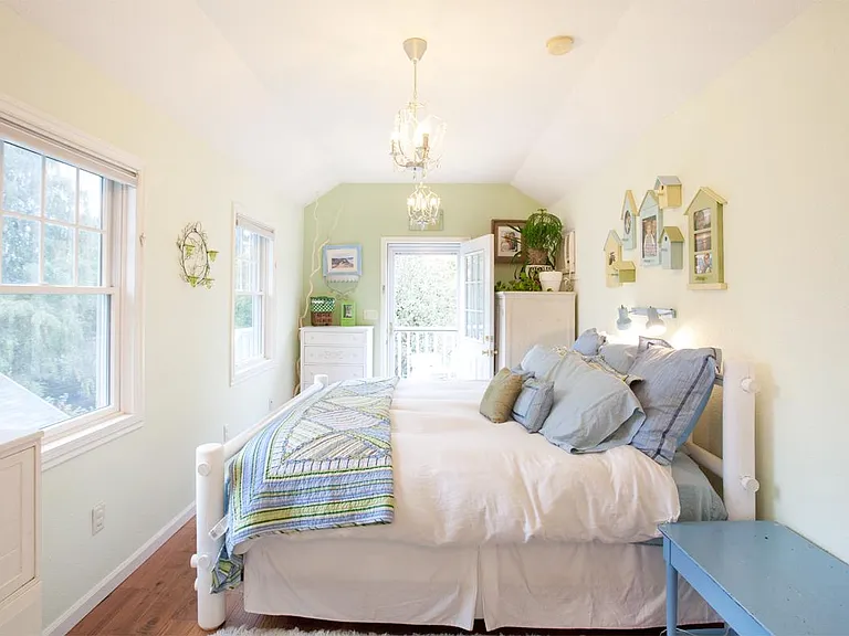 4821 SW 31st Dr — Photo 10