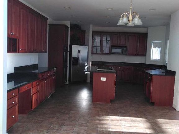 2nd image of 13167 Quade Ln