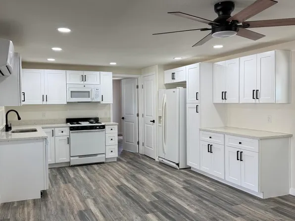 305 S Val Vista Drive #188, Mesa, AZ 85204