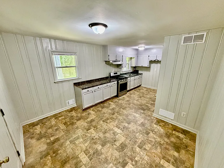 3242 Katomarick Dr SE — Photo 6