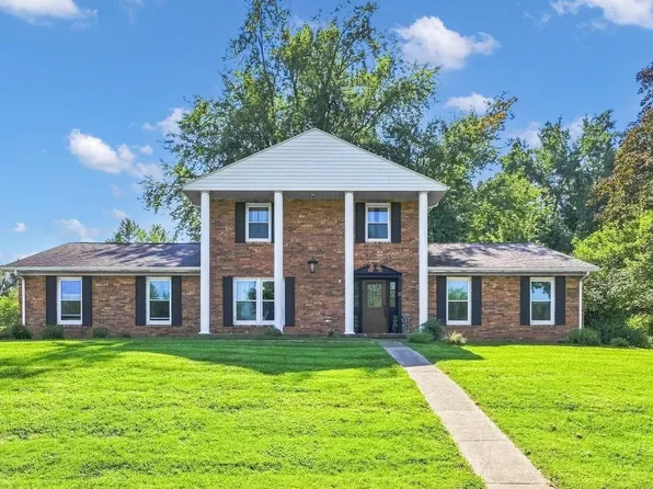 6711 Blue Spruce Dr, Newburgh, IN 47630