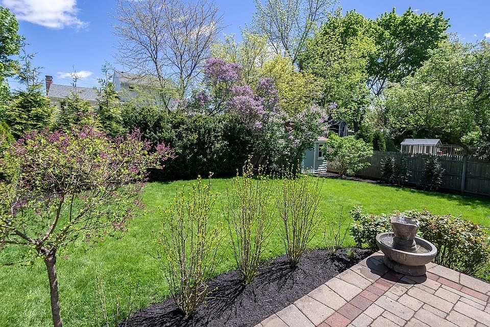 45 Beverly Ave, Marblehead, MA 01945 | Zillow