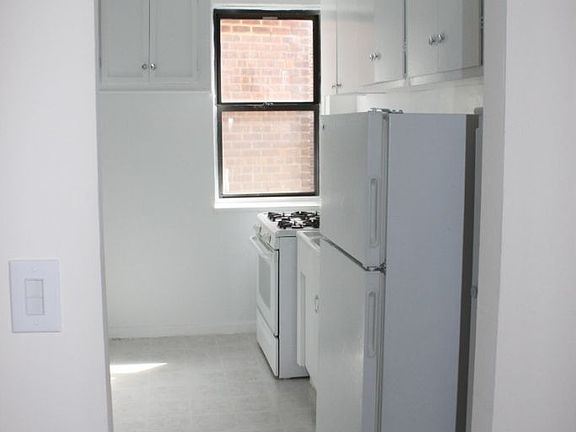 2nd image of 10325 68th Ave APT 7C