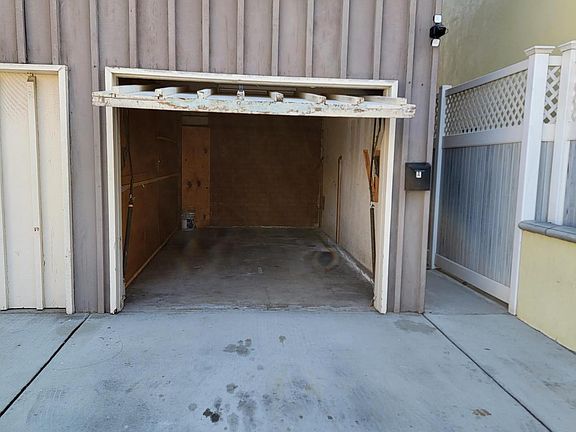 2nd image of 32 Glendora Ave #A