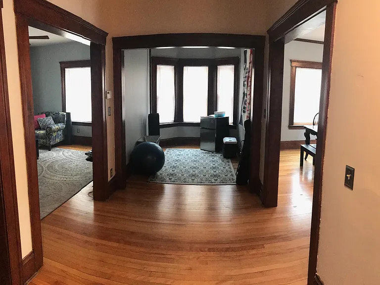 84 Bay State Rd — Photo 8