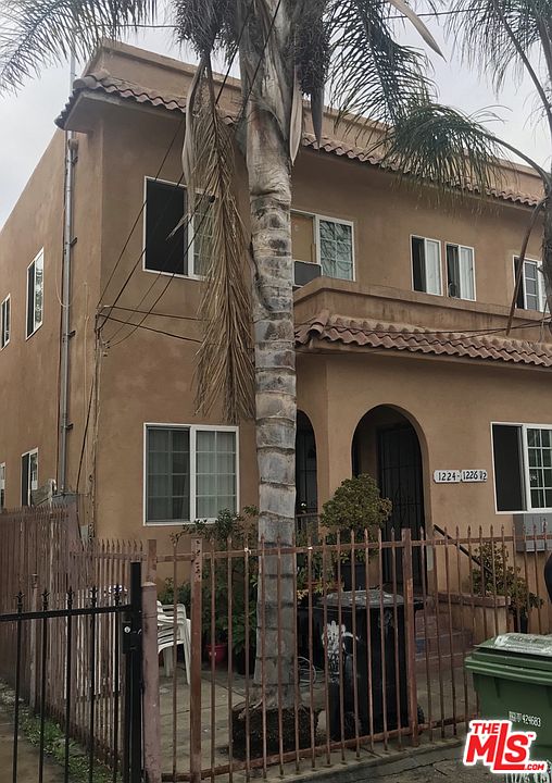 1st image of 1224 S Mariposa Ave