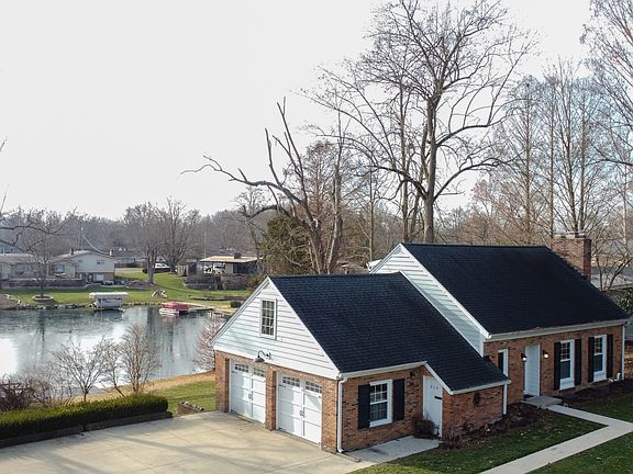 2nd image of 319 Flatrock Dr