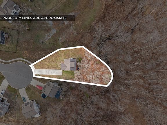 3rd image of 1160 Jonathan Ln