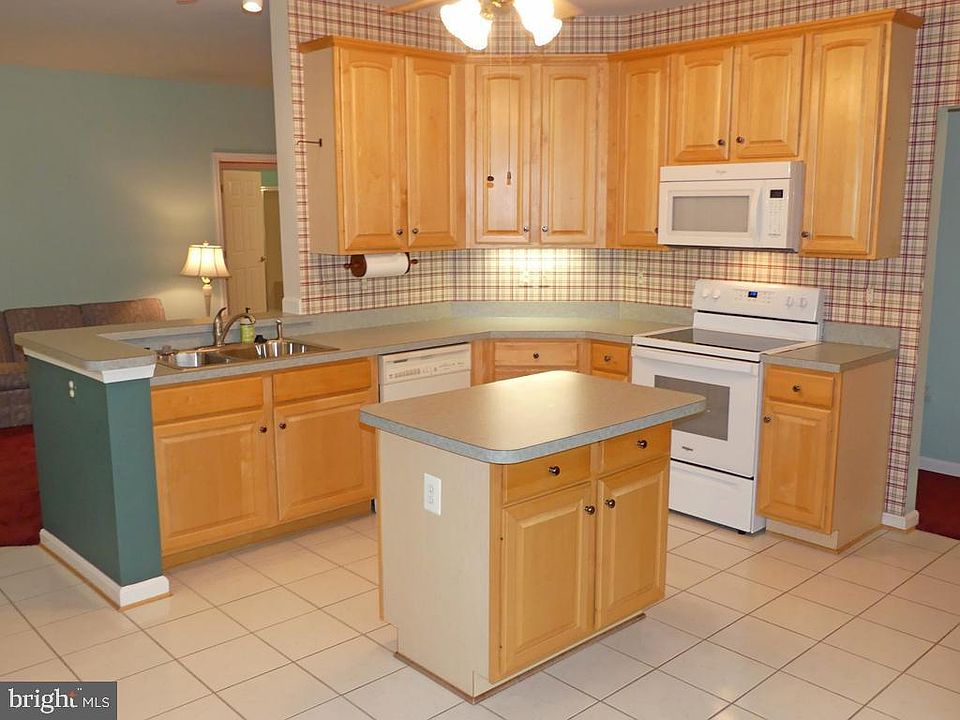 1st image of 1308B Scottsdale Dr #216