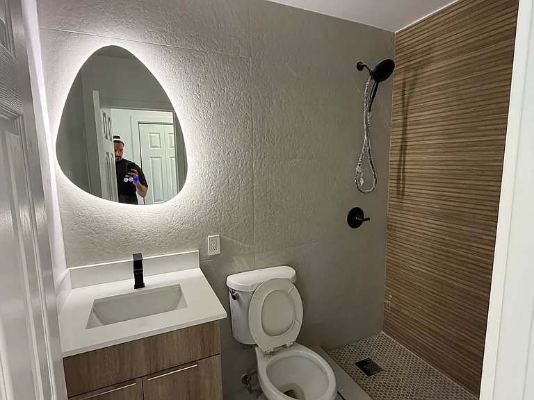 1301 NE 13th Ave #22 — Photo 3