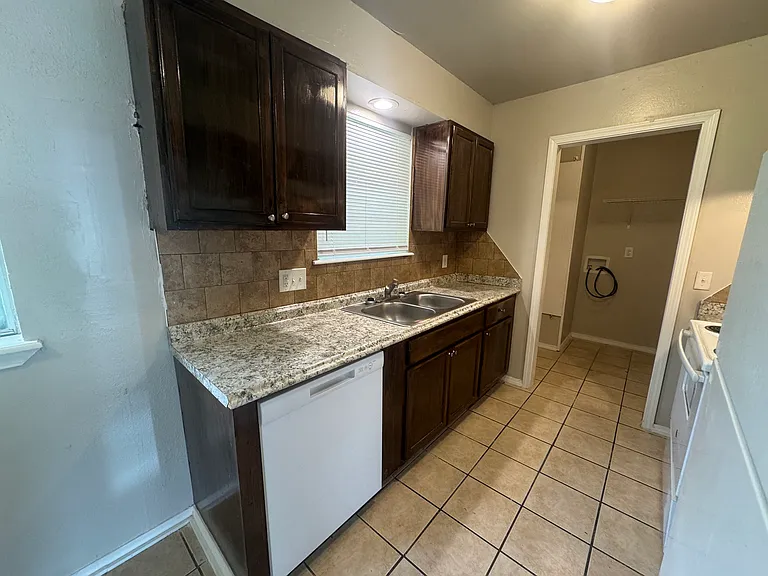 5109 S Georgia Ter — Photo 7