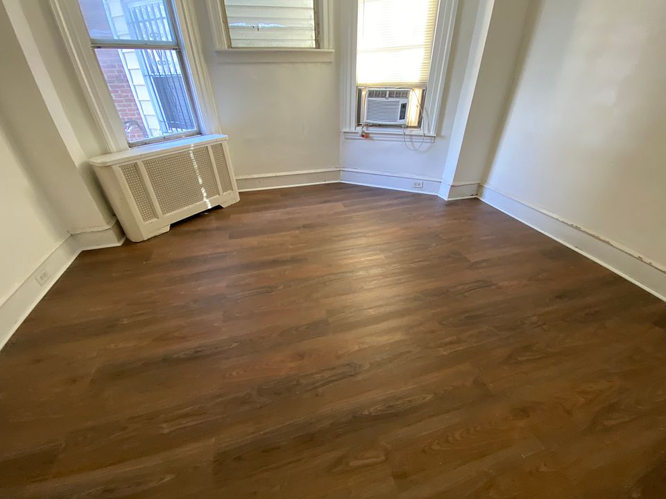 1st image of 320 W Somerville Ave #1