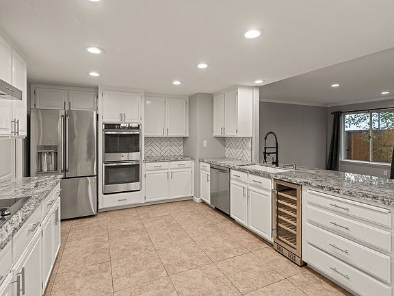 2nd image of 4084 Bancroft Dr