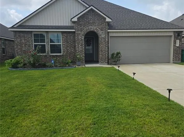 8061 Olde Town Ct, Alexandria, LA 71303