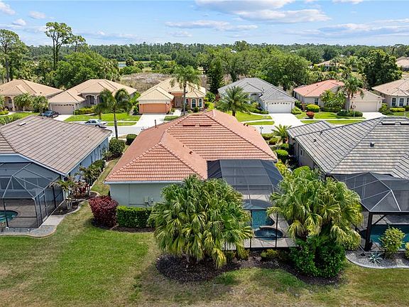 2nd image of 2725 ROYAL PALM DRIVE