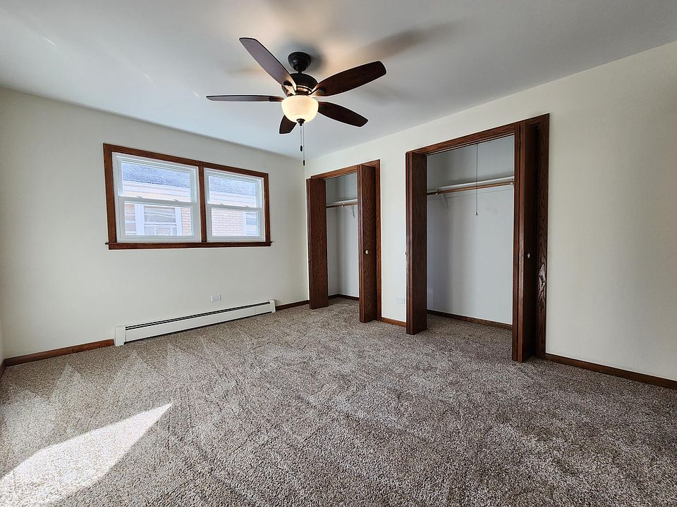 Bedroom 1 - Large wall-to-wall closet with 2 doors