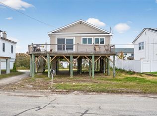 88 Bayview Avenue W, Lindenhurst, NY 11757