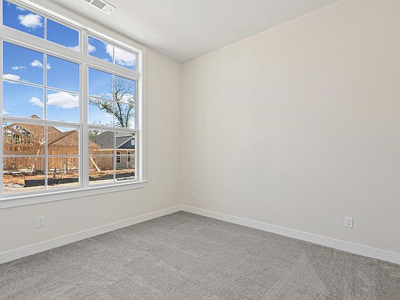 5th image of 3133 Mannington Dr