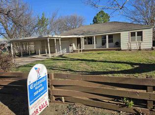 407 W Nebraska St, Walters, OK 73572