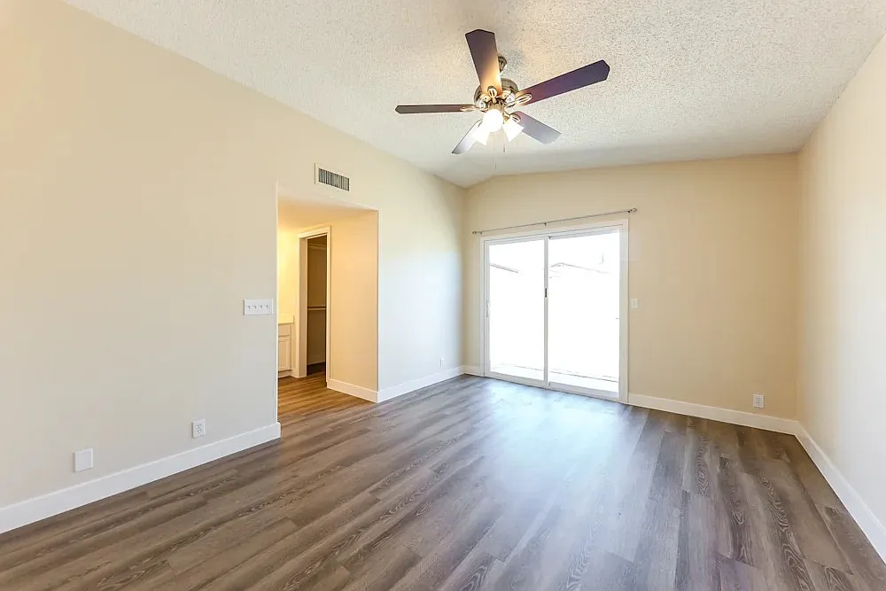 4 bed, 1564 sqft, $900 — Photo 4