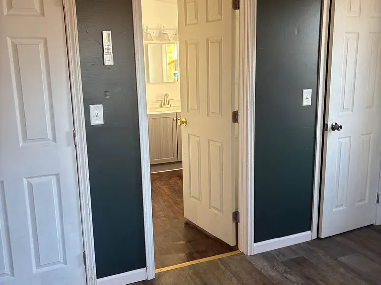 1010 Cutler St — Photo 13