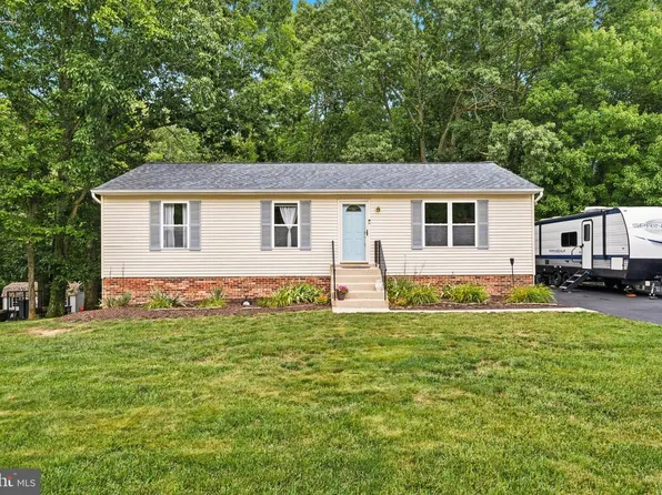 7860 Pine Blvd, Lusby, MD 20657