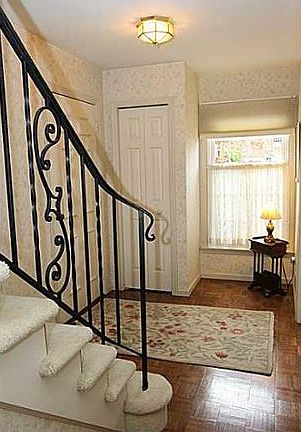 2nd image of 205 Thornberry Cir