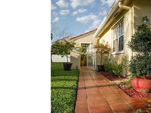 2nd image of 18831 NW 12th St