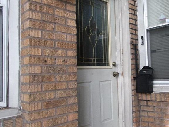 3rd image of 6126 N 11th St
