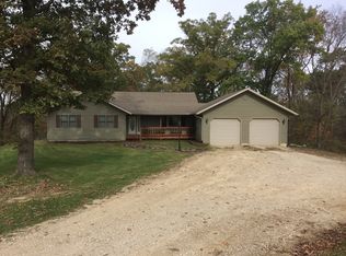 1135 Primrose Rd, Farmington, IA 52626