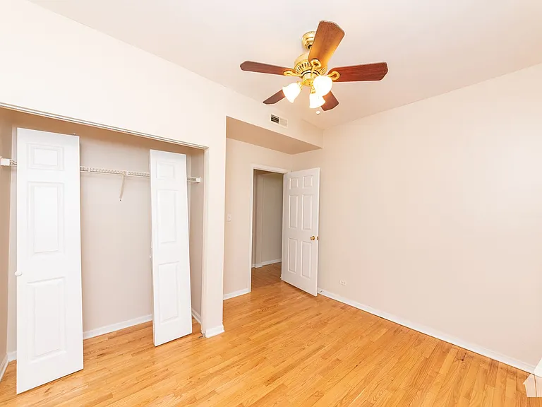 7505 N Greenview Ave #1 — Photo 6