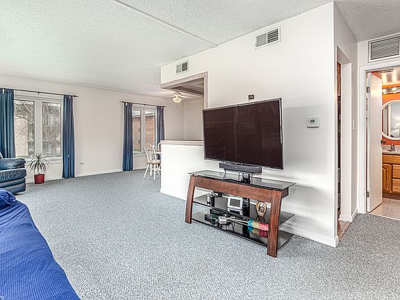 5th image of 10355 S Parkside Ave #1