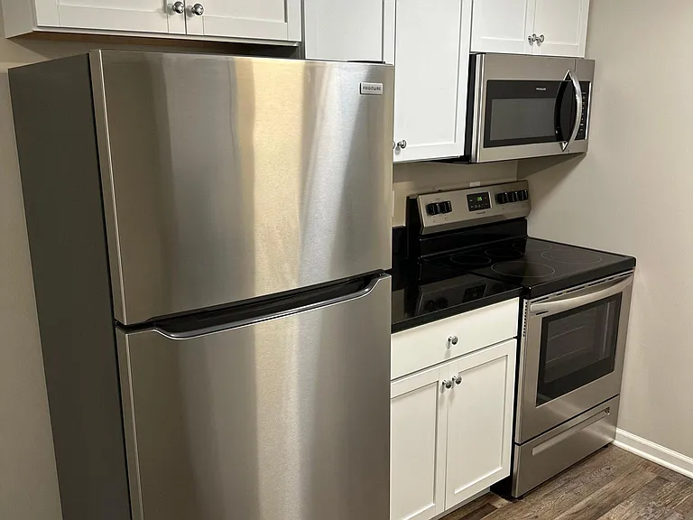 316 W Mazon Ave #3E — Photo 4