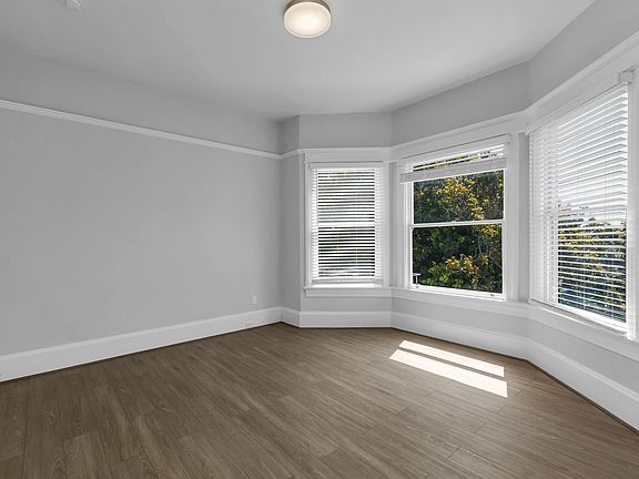 5th image of 2927 Sacramento St #5