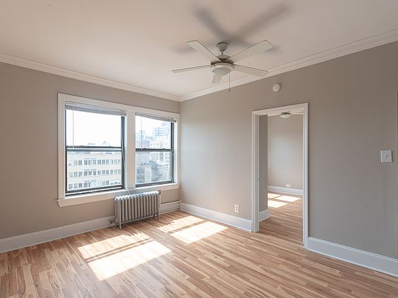 5th image of 2850 N Sheridan Rd #12