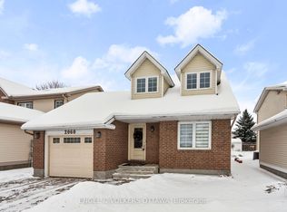 2060 Gardenway Dr, Ottawa, ON K4A3B7