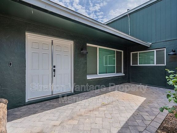 4th image of 1332 W Medina Ave