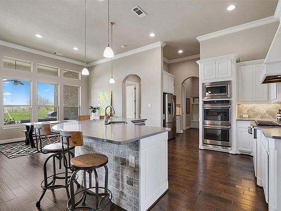 4th image of 6503 Erin Ln