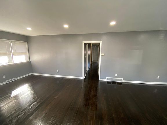 2nd image of 4126 Ivy St
