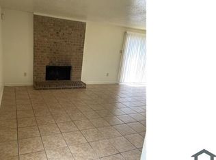 916 E Monterey Ct #D, Gretna, LA 70056