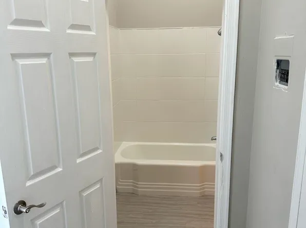 218 W Monument St APT 1A, Baltimore, MD 21201