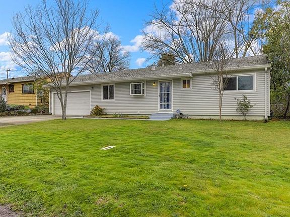 2nd image of 9376 Oak Ave