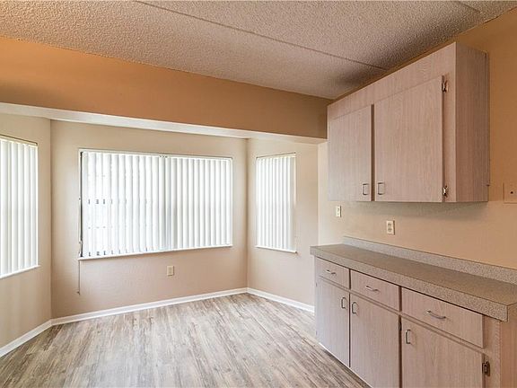 5th image of 8621 Shadblow Ct APT 4