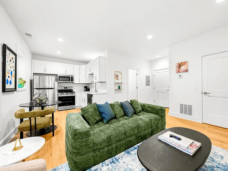 4245 Troost Ave #1 — Photo 17