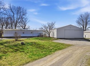 601 Gano St, Missouri City, MO 64072