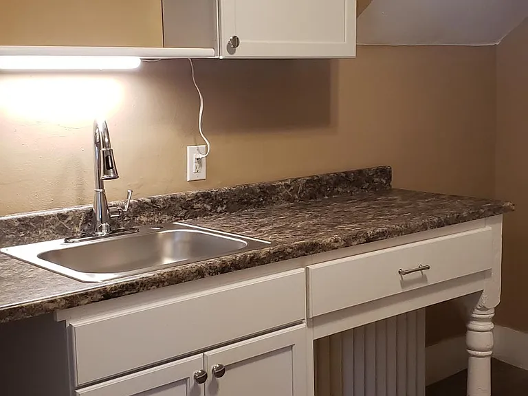 412 Woods Ave SW #4 — Photo 7