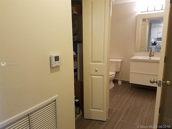 4th image of 1250 S Miami Ave #201